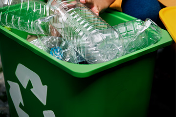 Ecotips para reducir el plástico en las empresas