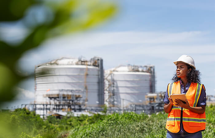 ISO 14001 qué es, requisitos y beneficios para las empresas